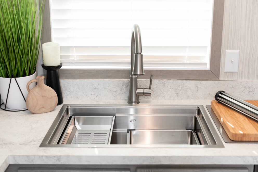 Drop-in kitchen sink